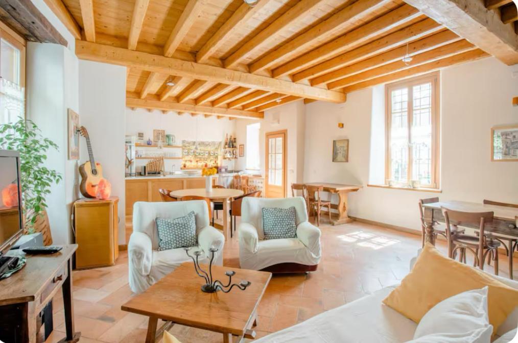 Alla Torre Del Barbarossa B&B Foresteria マンデッロ・デル・ラーリオ エクステリア 写真